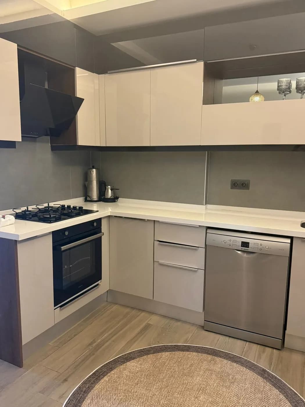 Second view of the kitchen